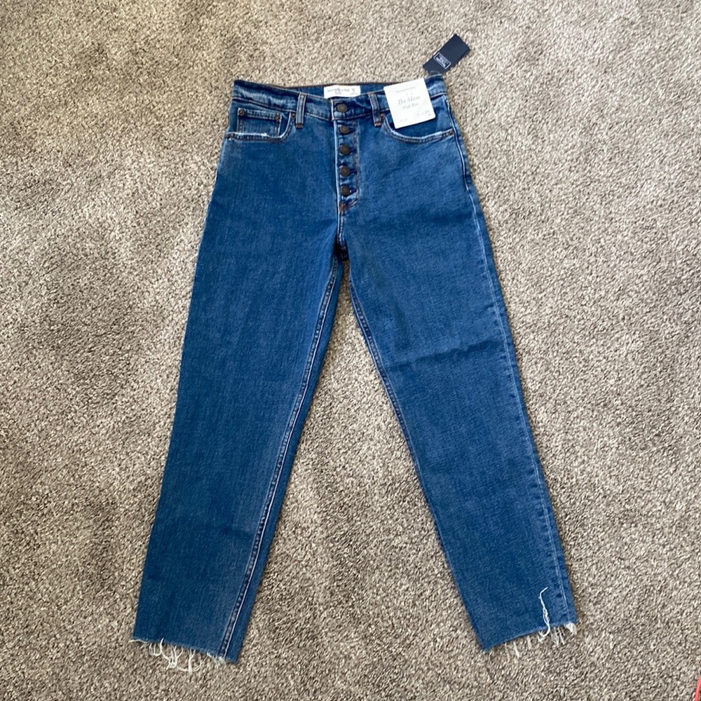 Abercrombie & Fitch The Mom High Rise